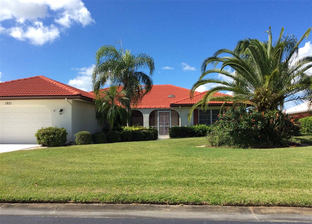 Market Snapshot Jacaranda West, Venice Photo Galleries